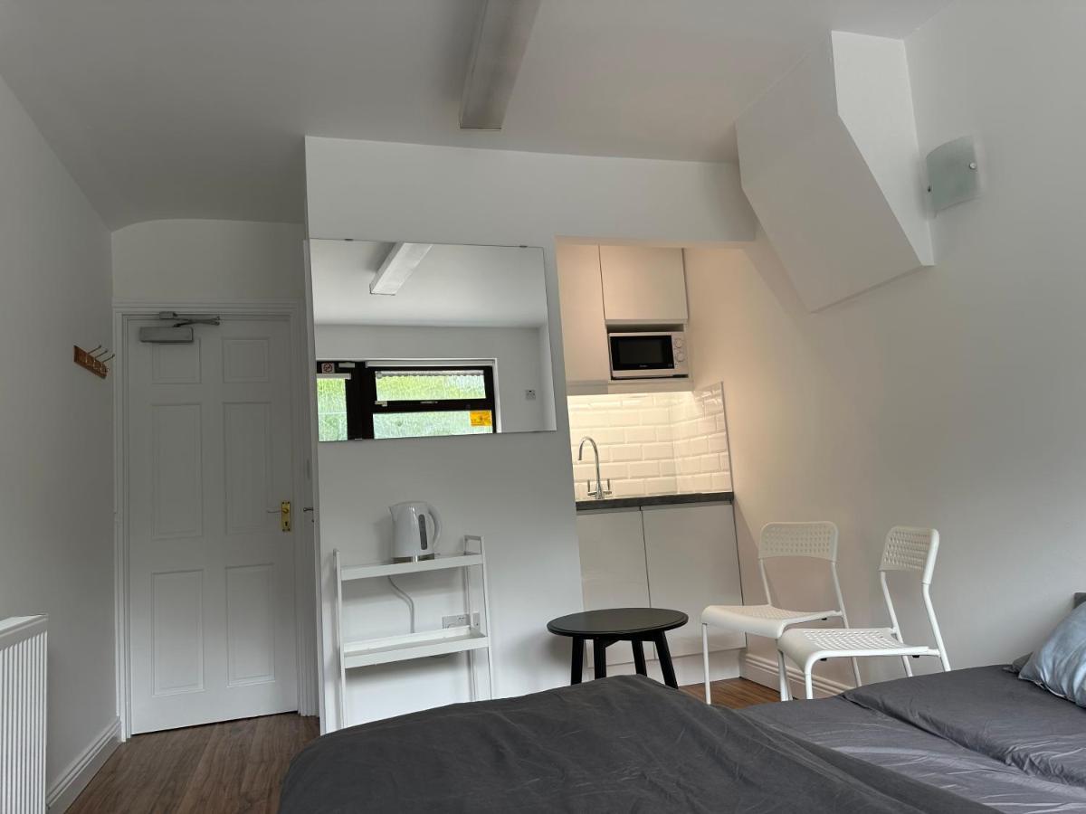 Santry Studio Дублин Экстерьер фото